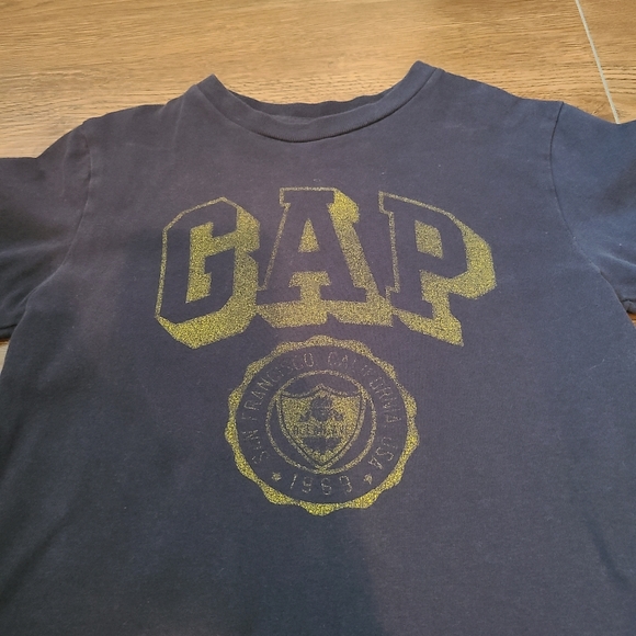 Gap Shirt - Picture 2 of 3
